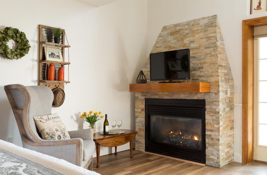Four Chimneys Inn Bennington Esterno foto