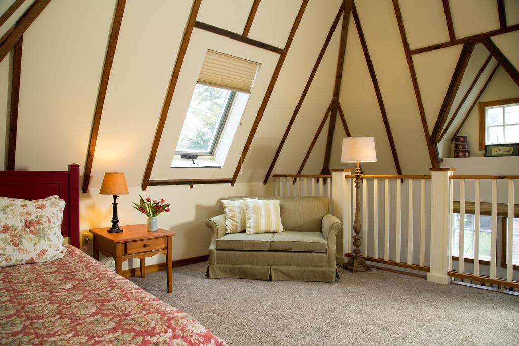 Four Chimneys Inn Bennington Esterno foto