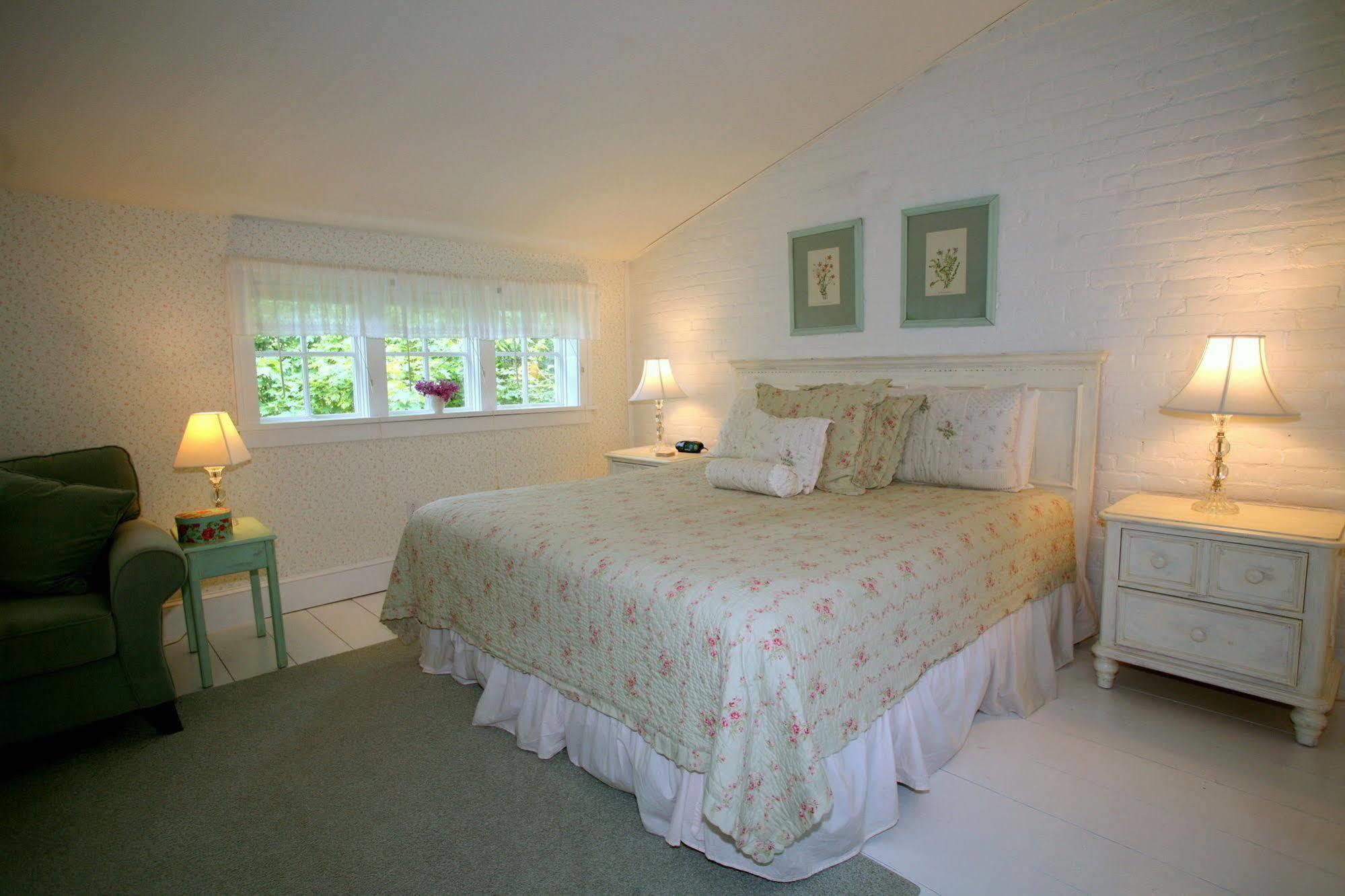 Four Chimneys Inn Bennington Esterno foto
